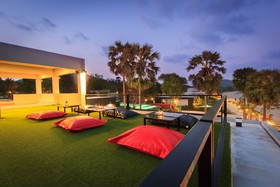 Sunshine Paradise Resort