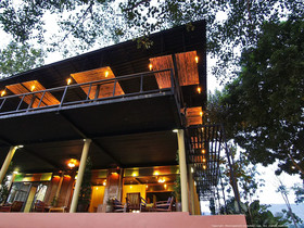 Boutique Rafts Resort