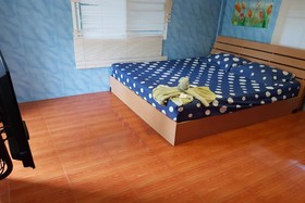 Hotel Family House And Resort Phetchaburi by OYO Rooms
