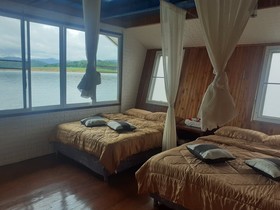Boat House Suriya