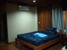 Boat House Suriya
