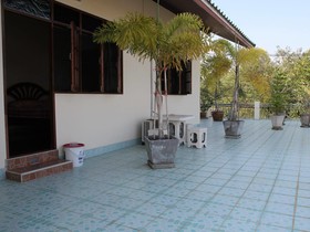 Ban Sulada Guest House