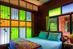 Pop Riverside Homestay
