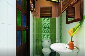Pop Riverside Homestay