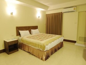 Trat Center Hotel