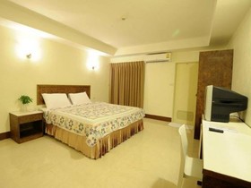 Trat Center Hotel