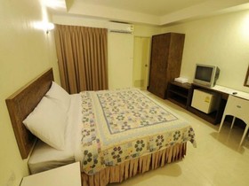 Trat Center Hotel