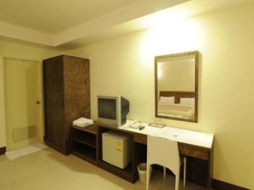 Trat Center Hotel