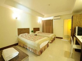 Trat Center Hotel