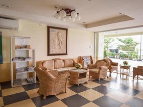 Trat Center Hotel