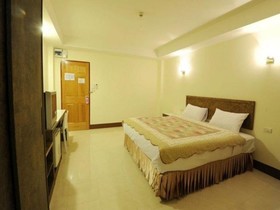 Trat Center Hotel