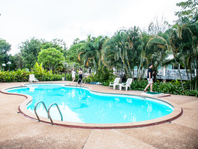 Im Poo Hill Resort