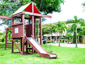 Im Poo Hill Resort