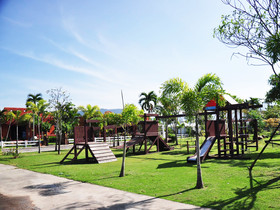 Im Poo Hill Resort
