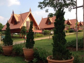 Taksina Garden Resort