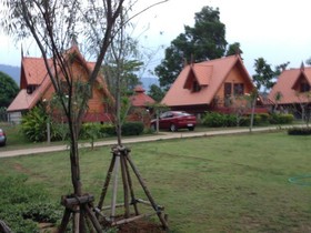 Taksina Garden Resort
