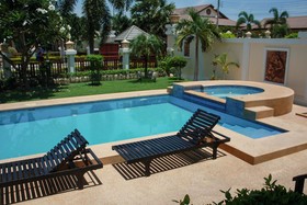 Ban Kitty Pool Villa Cha Am