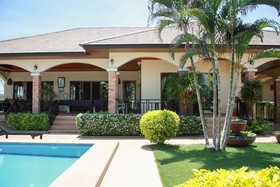 Ban Kitty Pool Villa Cha Am