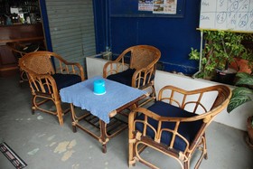 Blue Lagoon Guest House & Bar