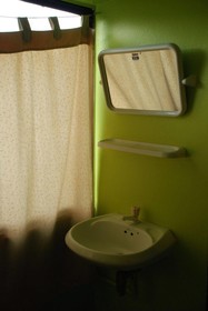 Blue Lagoon Guest House & Bar