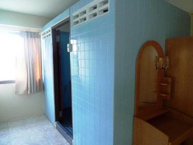 Blue Lagoon Guest House & Bar