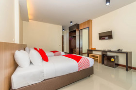 Canal Happiness by Oyo Rooms