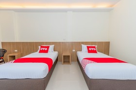 Canal Happiness by Oyo Rooms