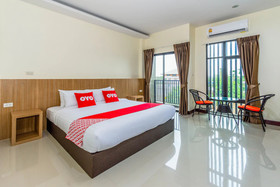 Canal Happiness by Oyo Rooms