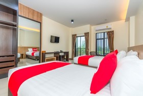 Canal Happiness by Oyo Rooms