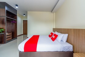 Canal Happiness by Oyo Rooms