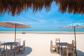 Cha-am Little Shop & Resort