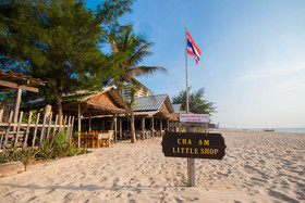 Cha-am Little Shop & Resort
