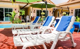 Charm Resort Cha-am
