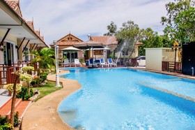 Charm Resort Cha-am