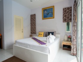 Charm Resort Cha-am
