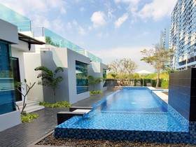 Eya Pool Villa