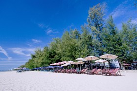 Eya Pool Villa