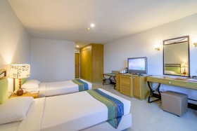 Golden Beach Cha Am Hotel