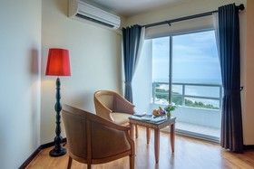 Golden Beach Cha Am Hotel