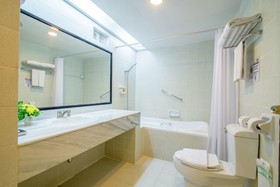 Golden Beach Cha Am Hotel
