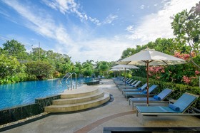 Golden Beach Cha Am Hotel