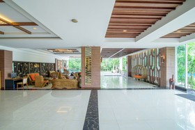 Golden Beach Cha Am Hotel