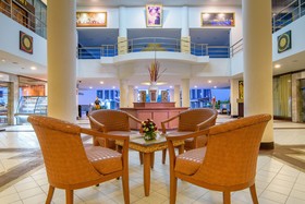 Golden Beach Cha Am Hotel