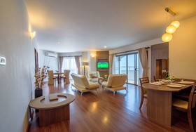 Golden Beach Cha Am Hotel