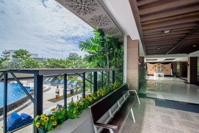 Golden Beach Cha Am Hotel