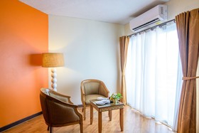 Golden Beach Cha Am Hotel