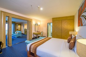 Golden Beach Cha Am Hotel