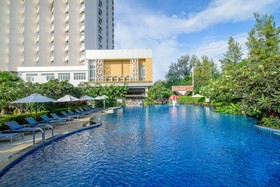Golden Beach Cha Am Hotel