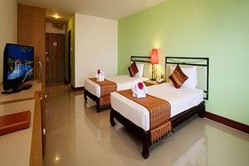 Golden Beach Cha Am Hotel