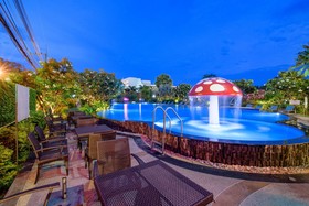 Golden Beach Cha Am Hotel